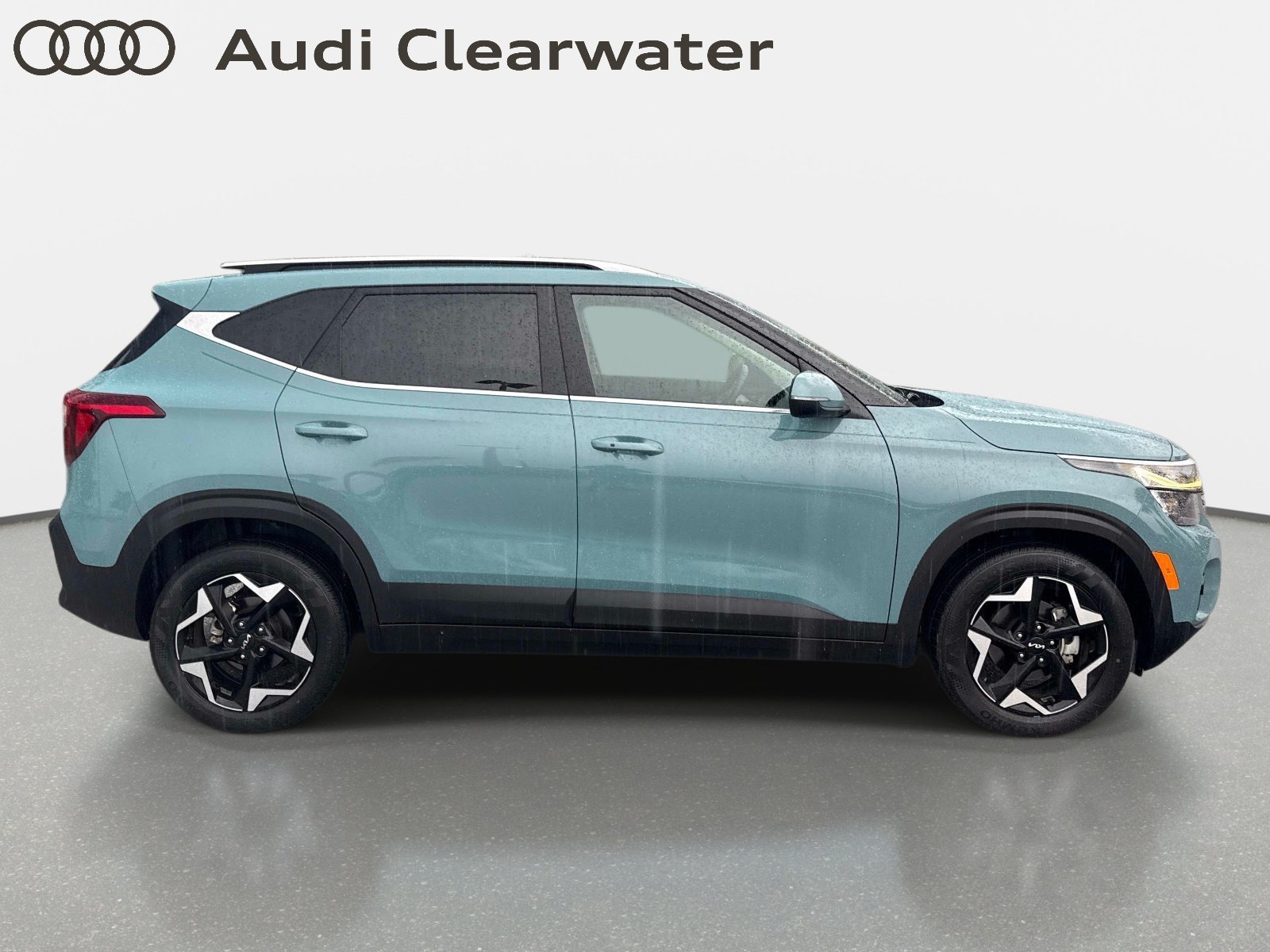 Used 2025 Kia Seltos EX FWD image 5