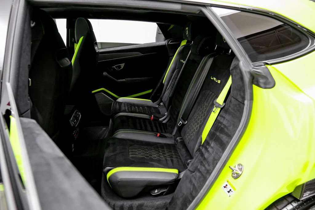 Used 2023 Lamborghini Urus Performante AWD/4WD image 52