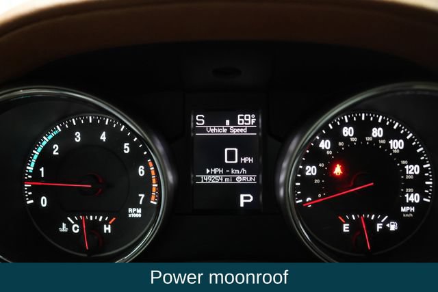 Used 2011 Jeep Grand Cherokee Overland Summit AWD/4WD image 15