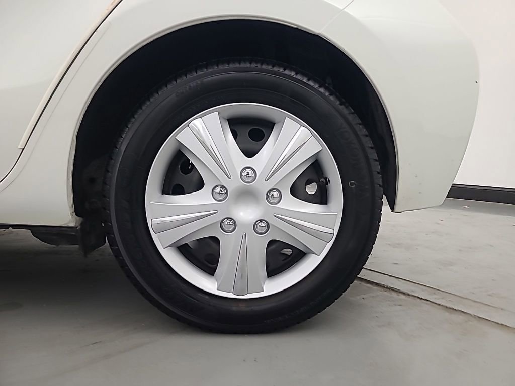 Used 2014 Toyota Prius C Two image 10