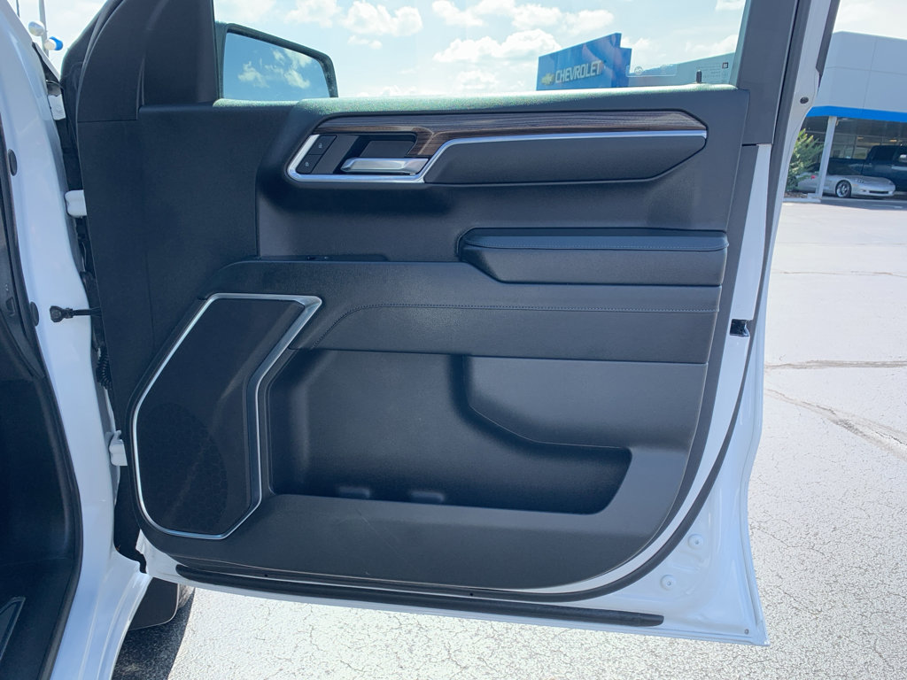 Used 2025 Chevrolet Silverado 1500 LT image 29