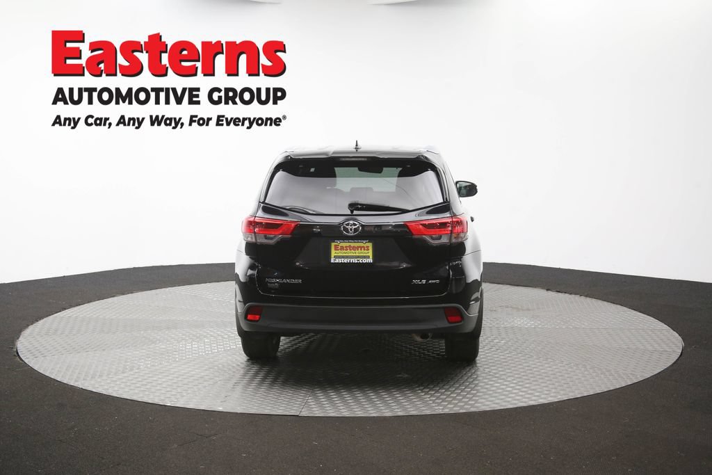 Used 2019 Toyota Highlander XLE AWD/4WD image 41