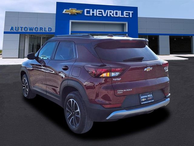 Used 2025 Chevrolet TrailBlazer LT AWD/4WD image 5