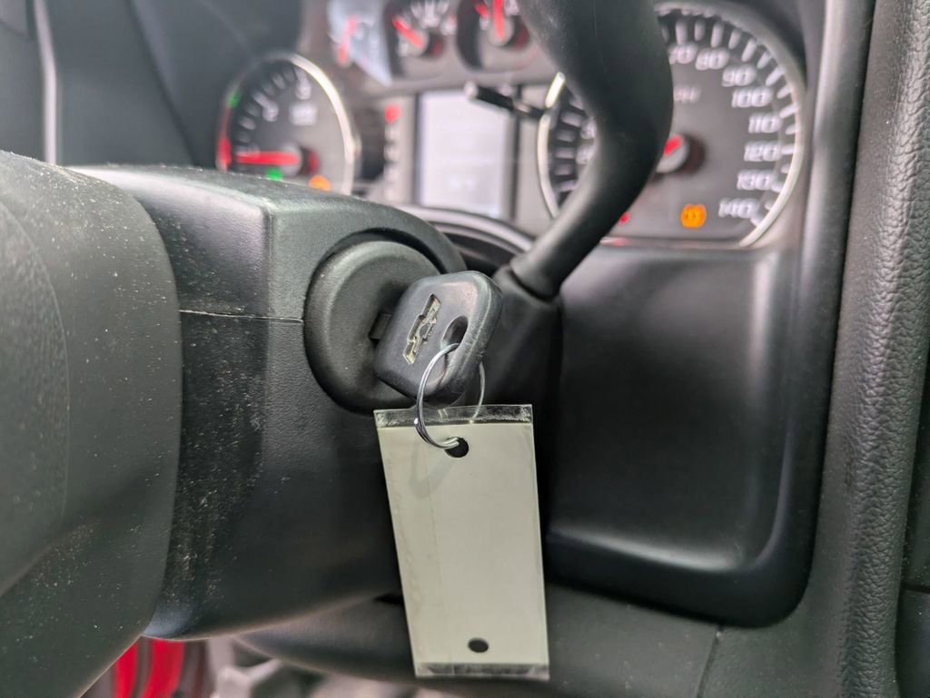 Used 2017 Chevrolet Silverado 1500 W/T image 37