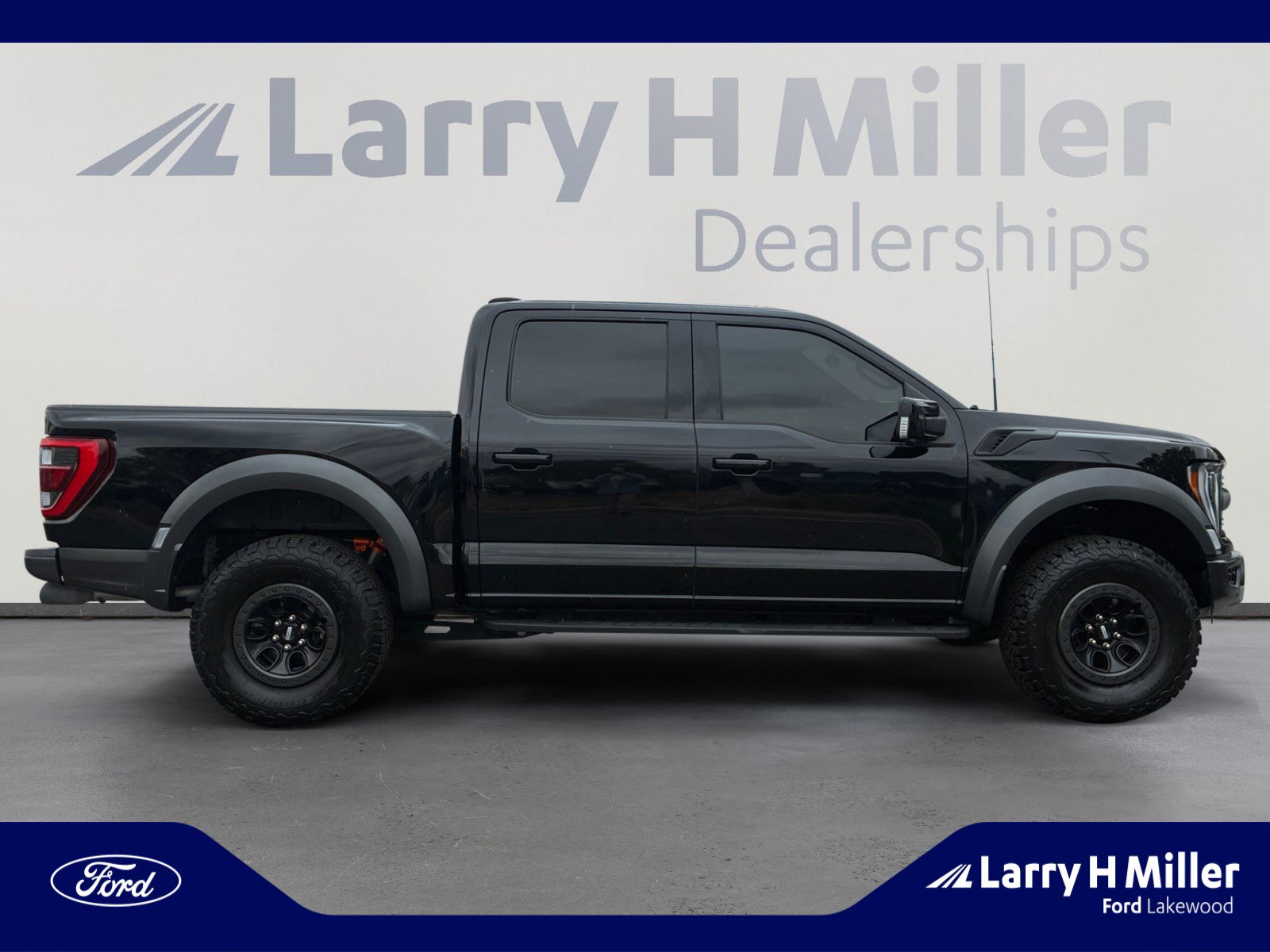 Used 2023 Ford F150 Raptor w/ Raptor Carbon Fiber Package AWD/4WD image 6