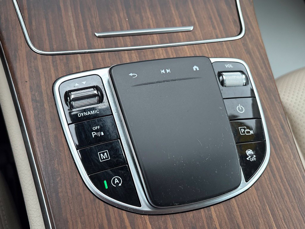 Used 2022 Mercedes-Benz GLC 300 4MATIC image 18