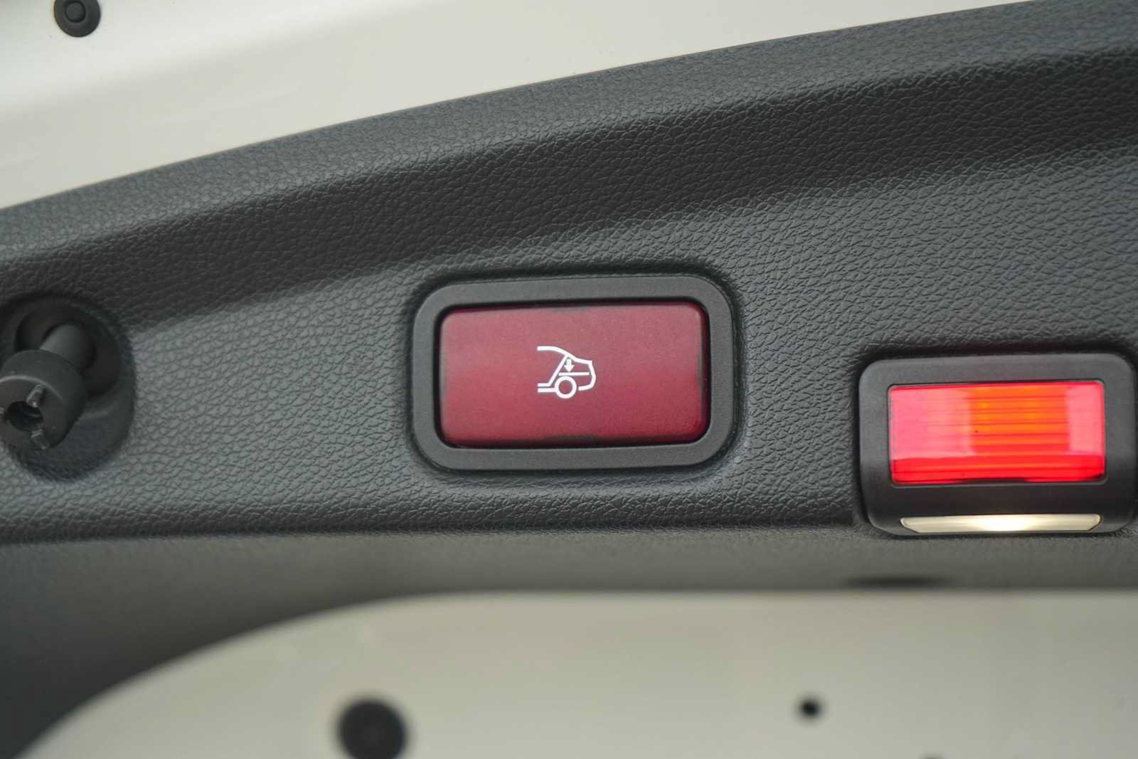 Used 2021 Mercedes-Benz E 450 Cabriolet image 26