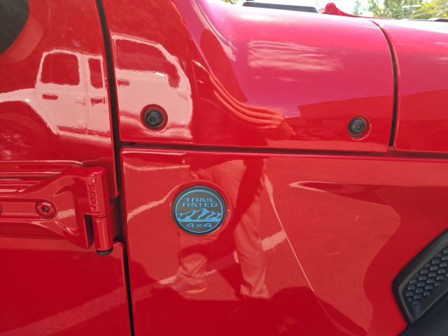 Used 2024 Jeep Wrangler Unlimited AWD/4WD image 7
