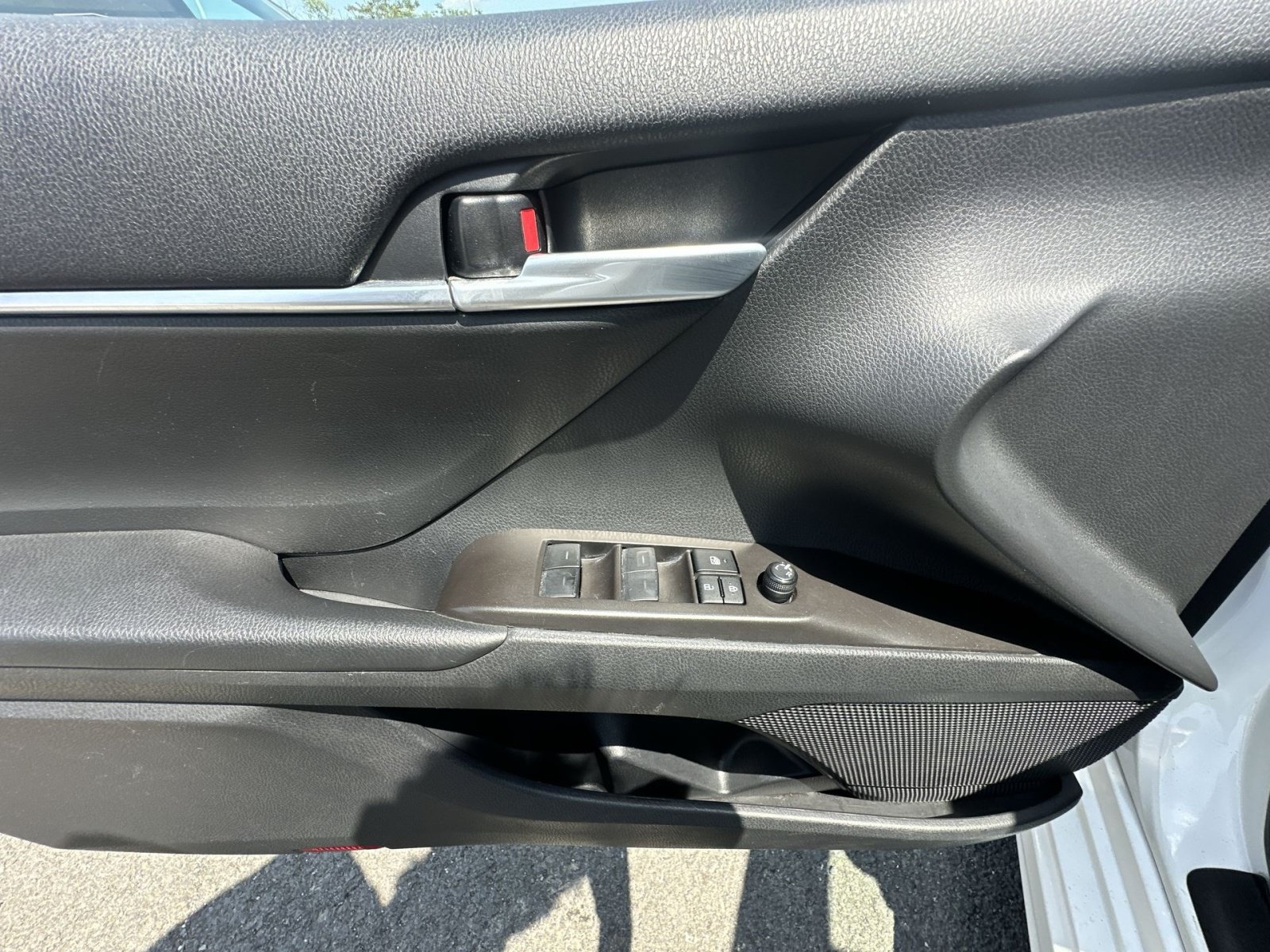Used 2024 Toyota Camry SE FWD image 23