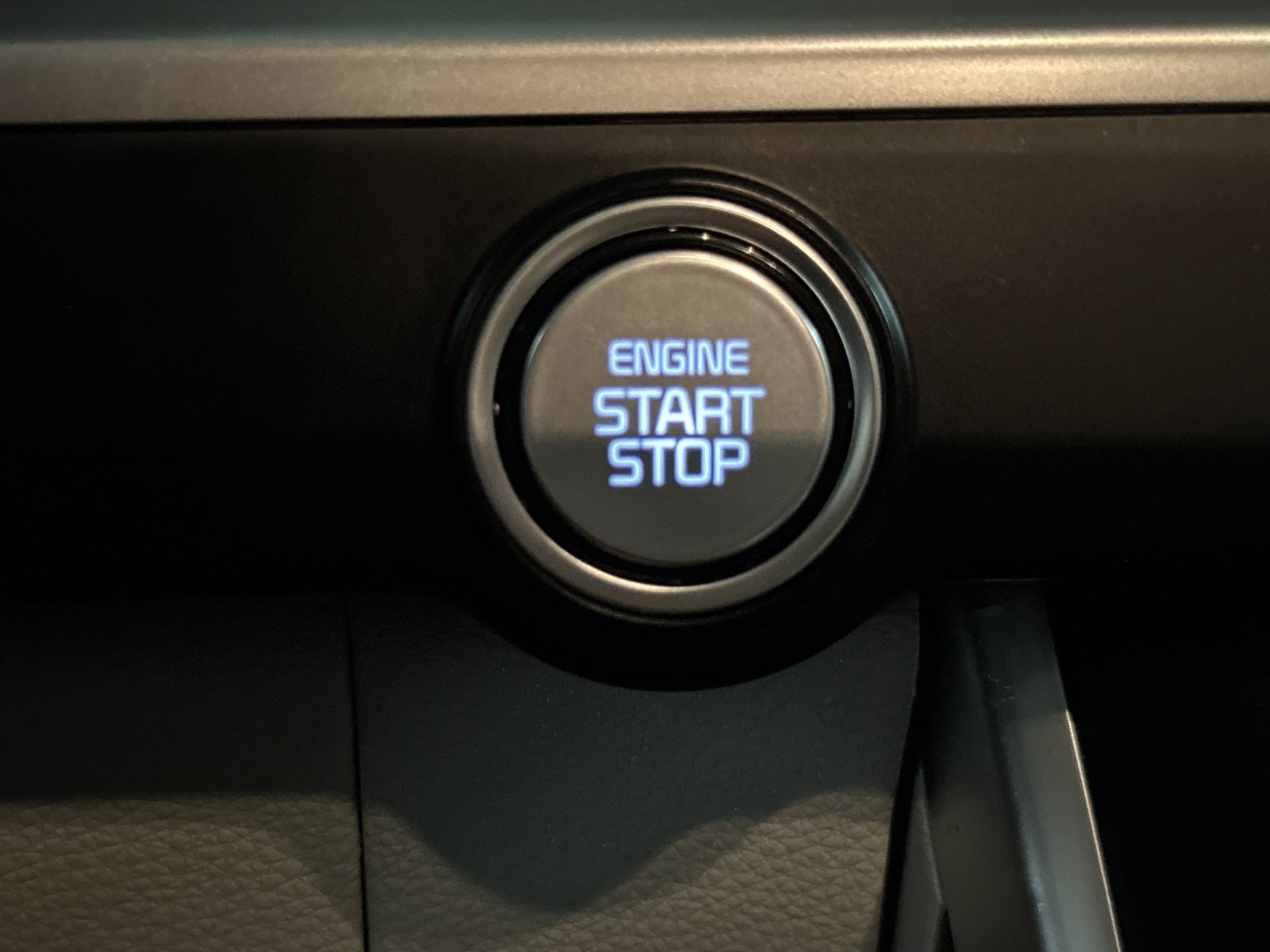 Certified 2024 Kia Carnival LX image 22