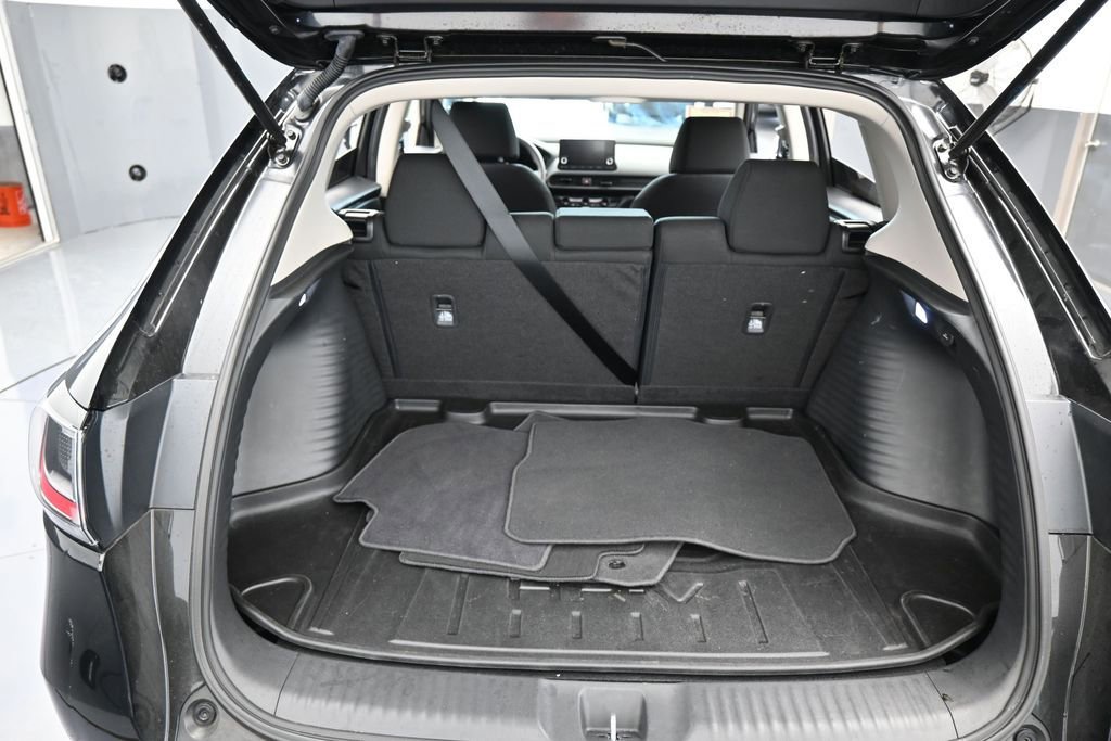 Used 2025 Honda HR-V LX image 39