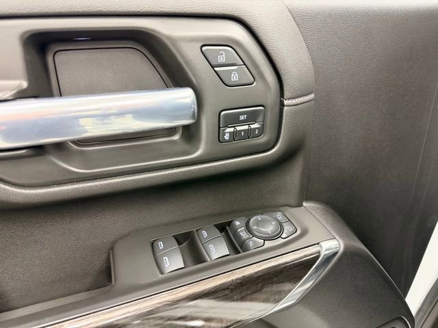 Used 2021 Chevrolet Silverado 2500 LTZ w/ Z71 Chrome Sport Edition image 23