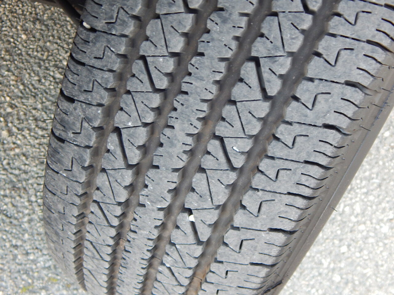 Used 2025 Chevrolet Express 2500 w/ Driver Convenience Package image 26