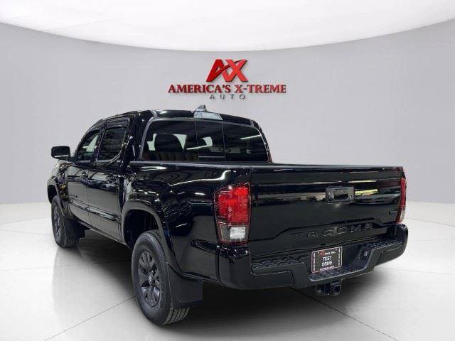 Used 2023 Toyota Tacoma SR5 RWD image 5