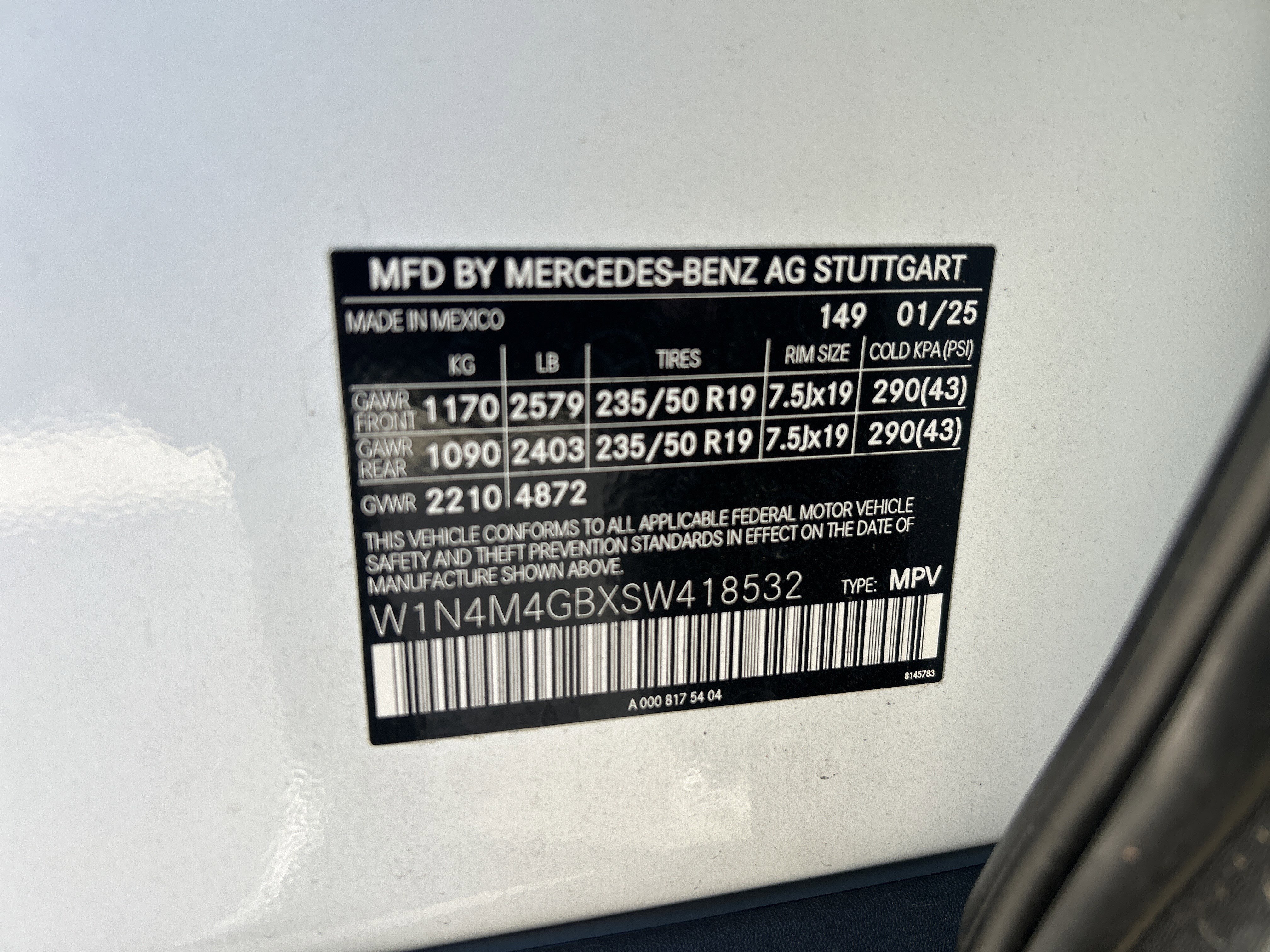 Used 2025 Mercedes-Benz GLB 250 image 37