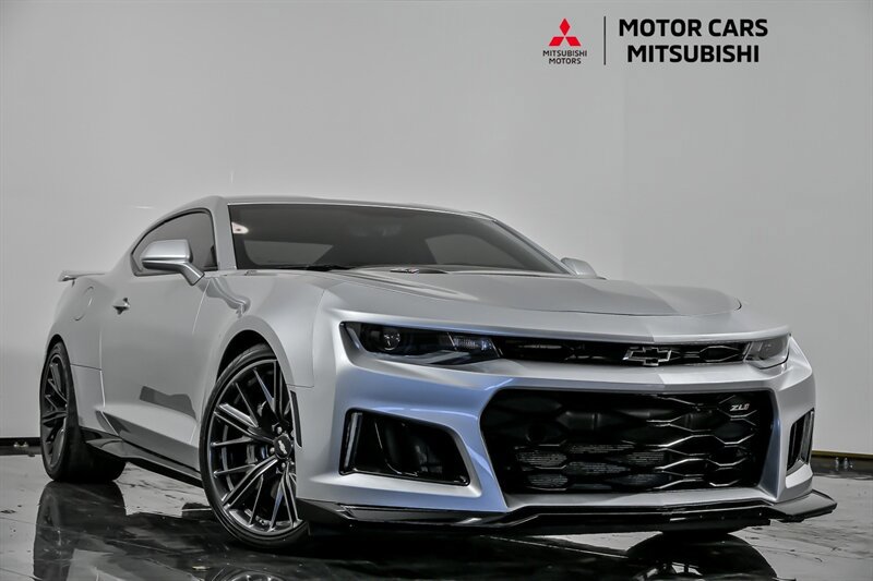 Used 2019 Chevrolet Camaro ZL1 RWD image 1