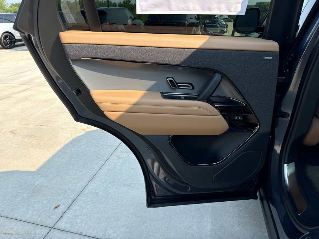 New 2024 Land Rover Range Rover Sport SE image 13