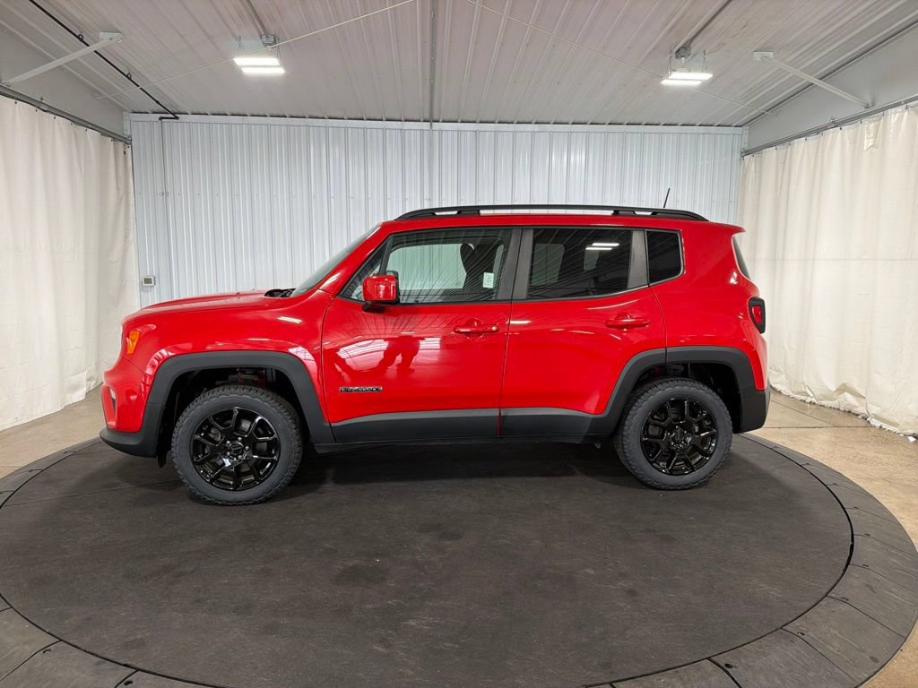 Used 2020 Jeep Renegade Latitude w/ Cold Weather Group AWD/4WD image 2