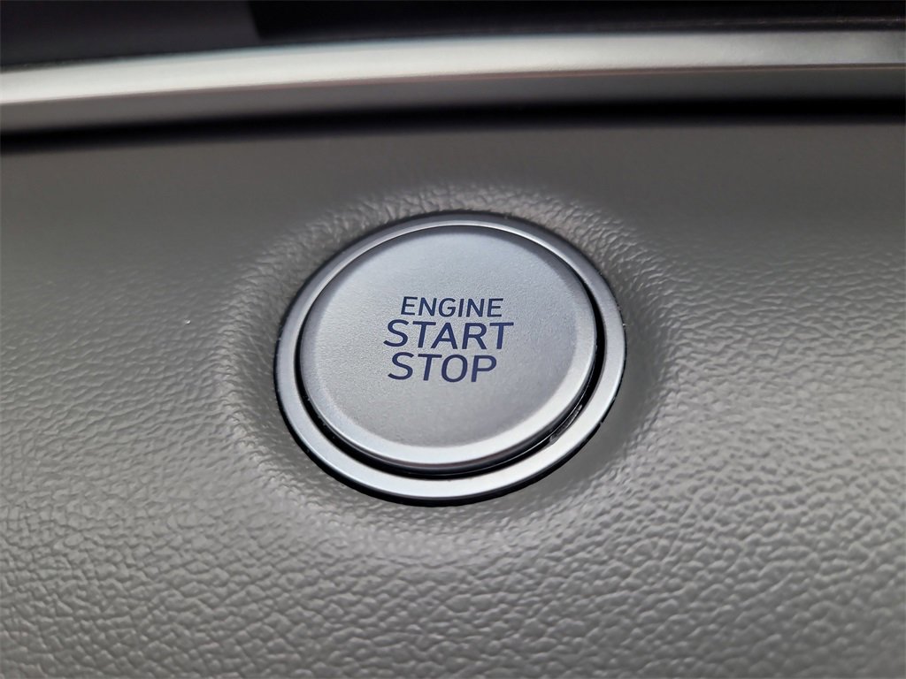 Used 2022 Hyundai Elantra SEL w/ Convenience + Premium Package image 24