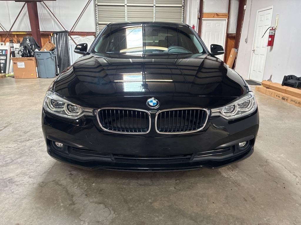 Used 2018 BMW 320i Sedan RWD image 7
