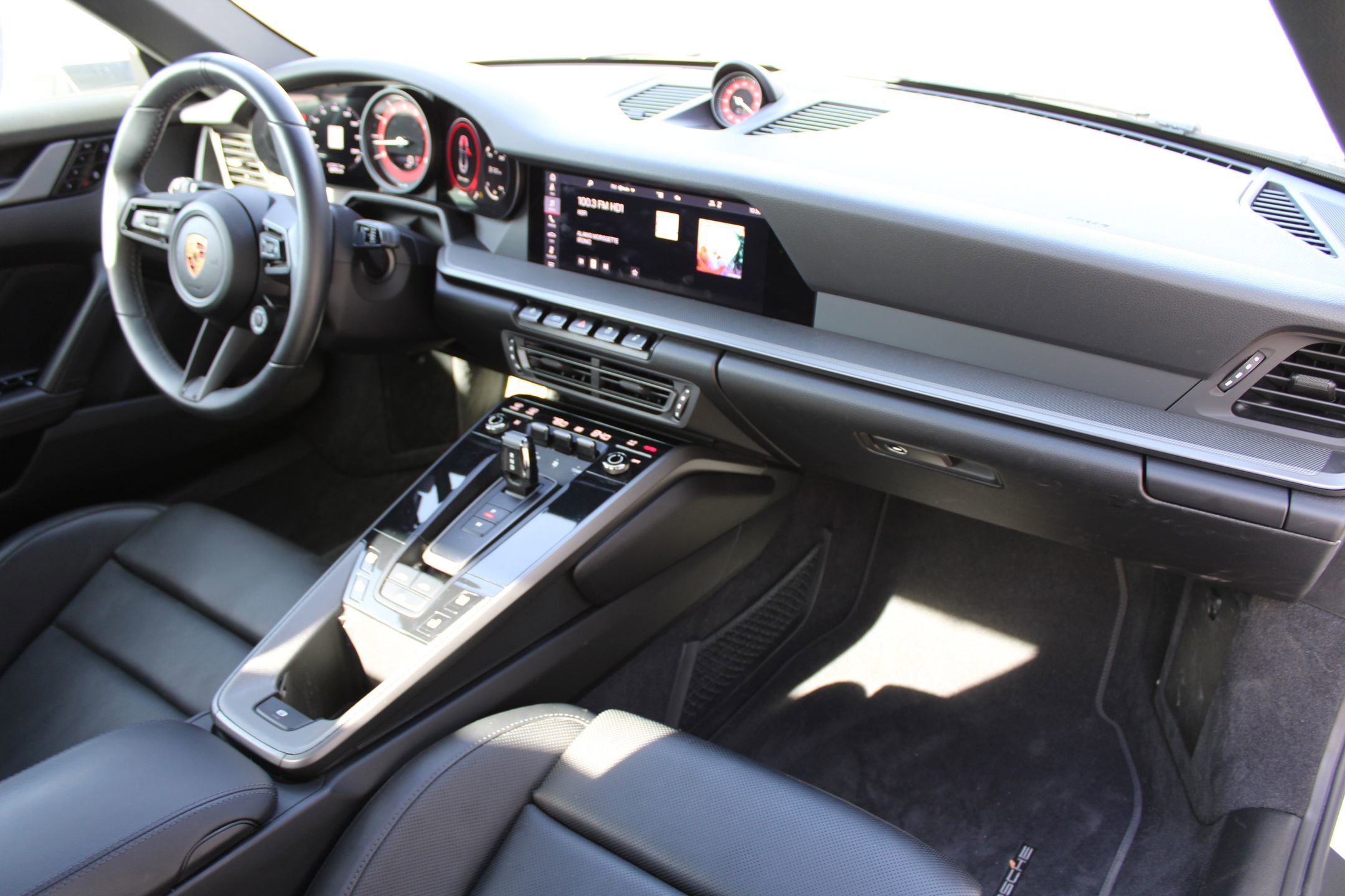 Used 2020 Porsche 911 Carrera 4S image 23