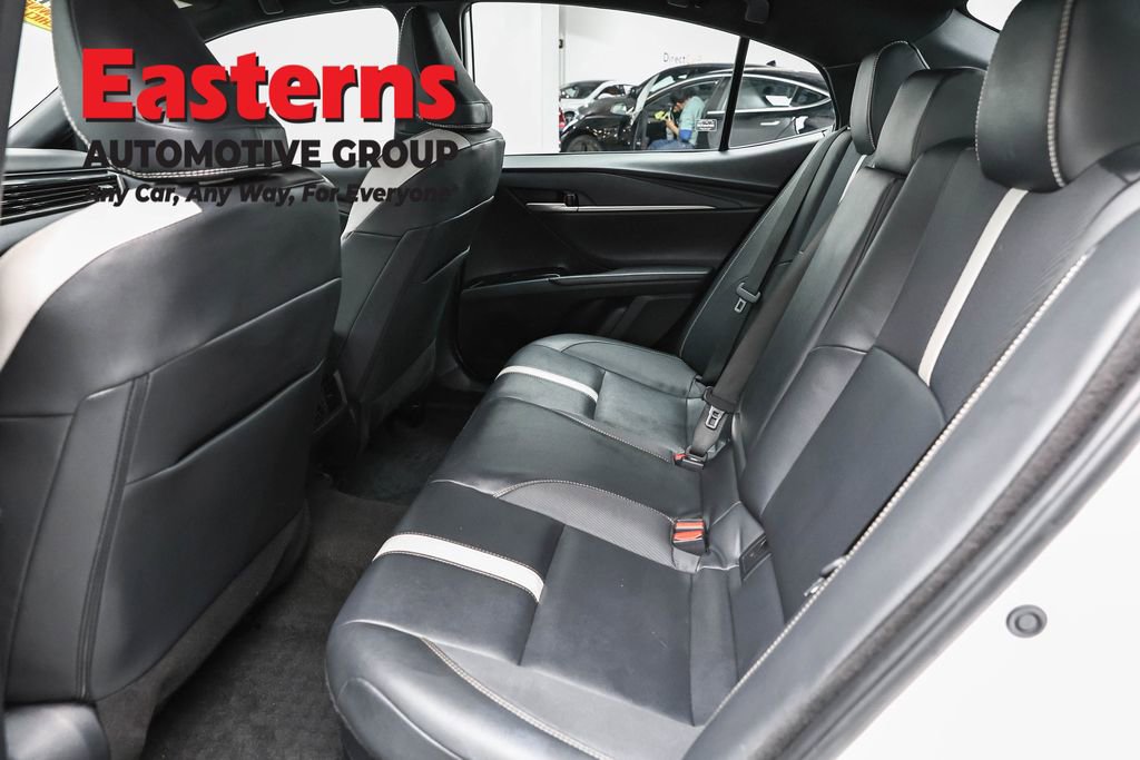 Used 2025 Toyota Camry SE w/ Convenience Package FWD image 22