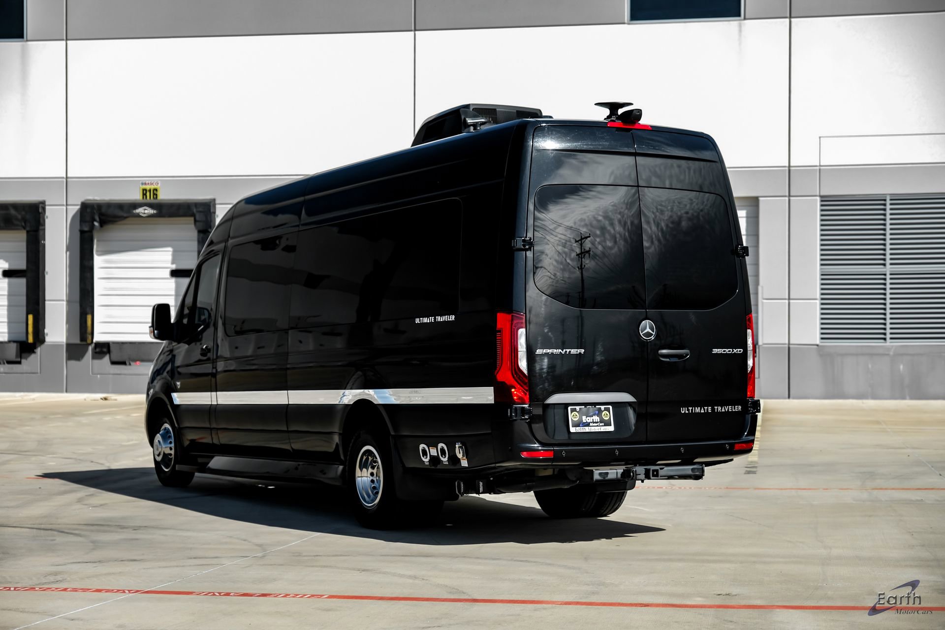 Used 2023 Mercedes-Benz Sprinter 3500 image 11