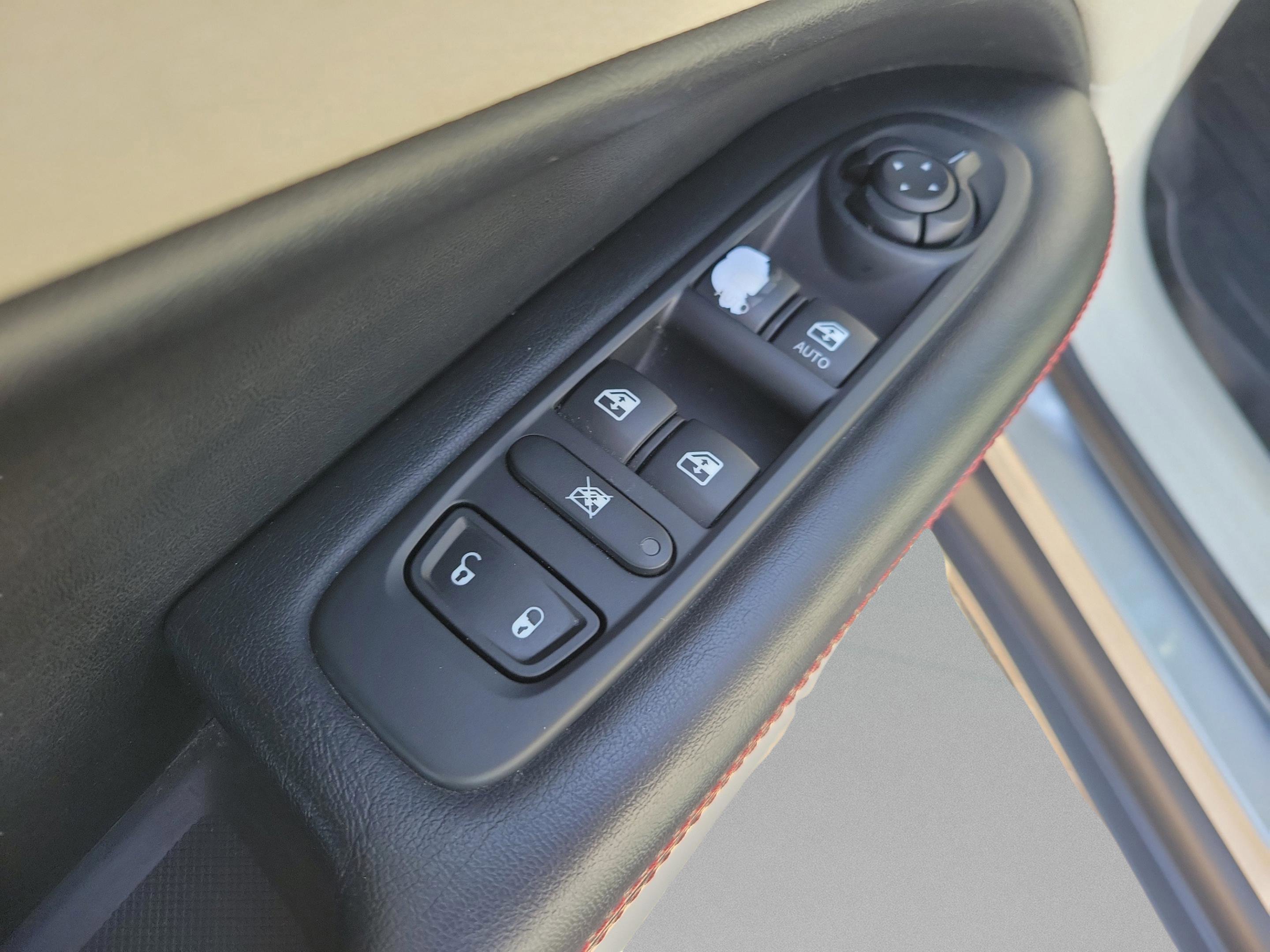 Used 2020 Jeep Compass Limited w/ Advanced Safety Group image 12