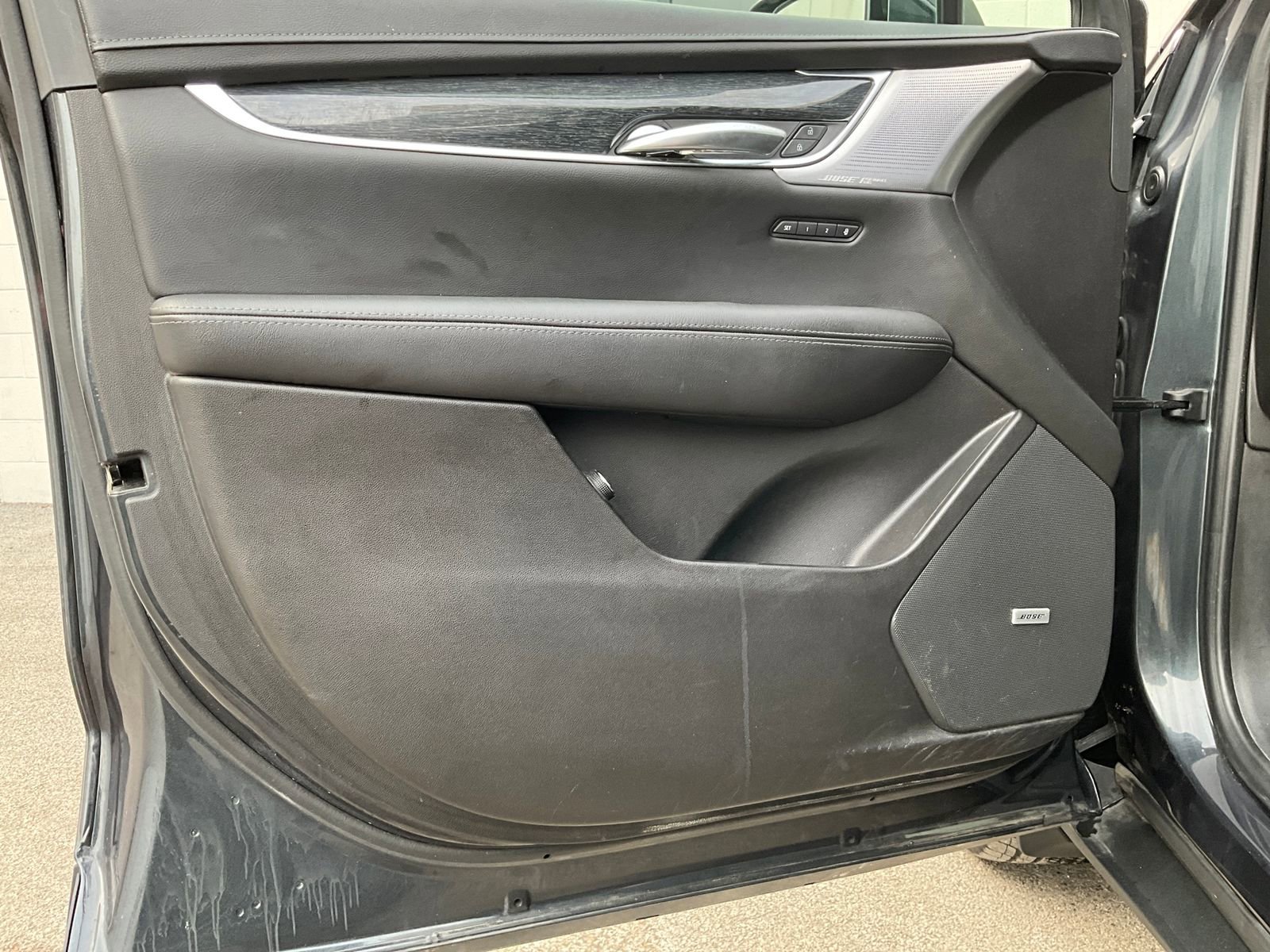 Certified 2022 Cadillac XT5 Premium Luxury image 23