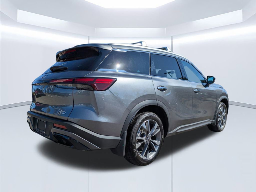 Certified 2025 INFINITI QX60 Luxe image 4