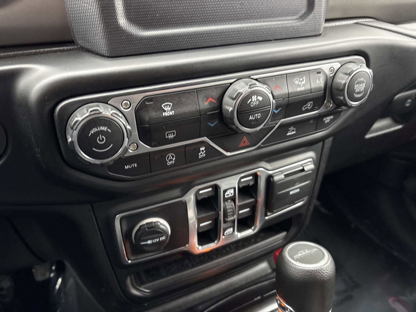 Used 2020 Jeep Gladiator Sport w/ Quick Order Package 24S image 22