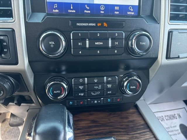 Used 2020 Ford F150 Lariat w/ Equipment Group 501A Mid image 37