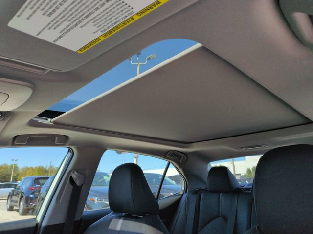 Used 2024 Toyota Camry XLE w/ Navigation Package image 31