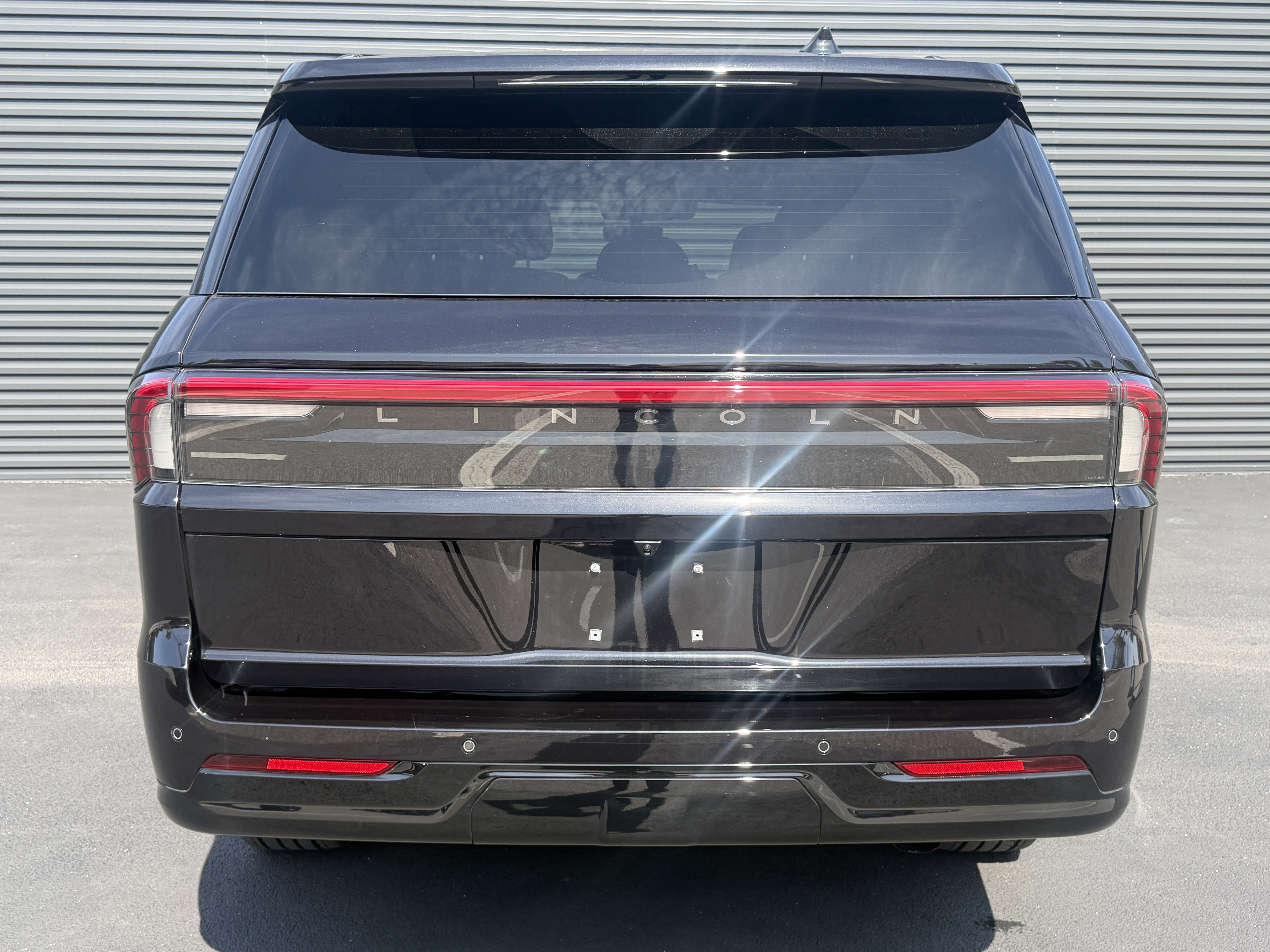 Used 2026 Lincoln Navigator Reserve w/ Jet Appearance Package AWD/4WD image 10