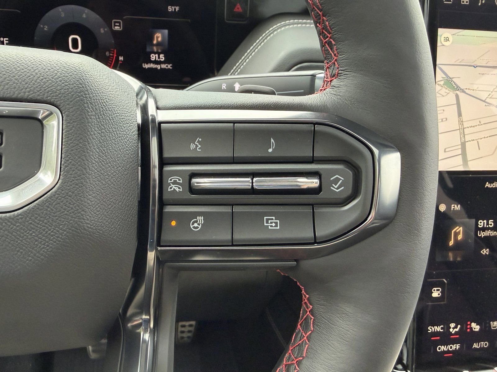 New 2025 GMC Yukon AT4 Ultimate w/ LPO, Floor Liner Package image 19