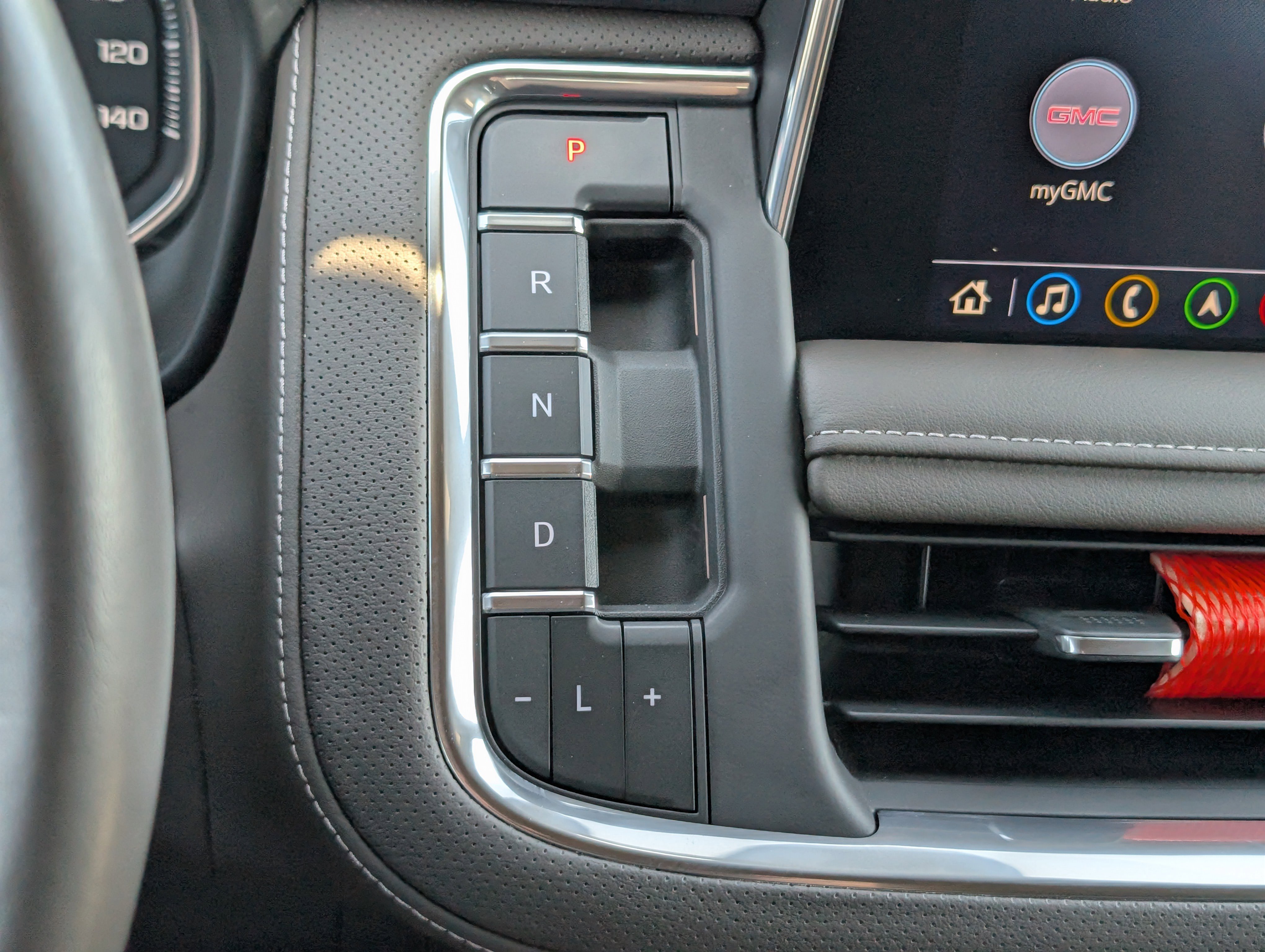 Used 2021 GMC Yukon XL SLT w/ SLT Premium Package image 20