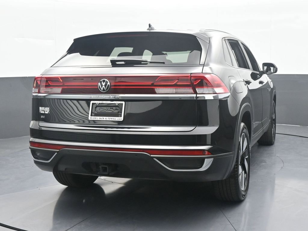Used 2024 Volkswagen Atlas Cross Sport SE image 5
