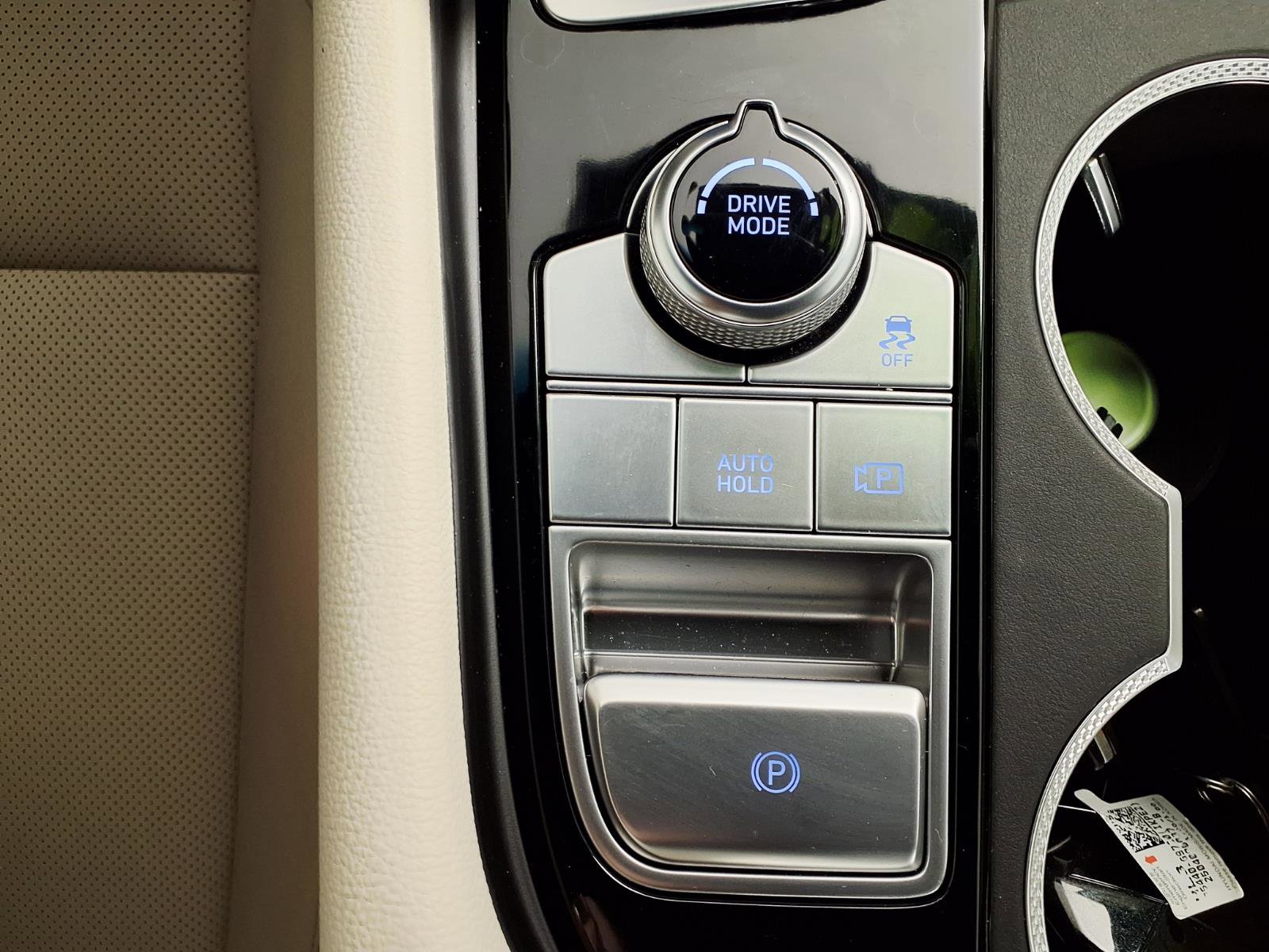 Certified 2026 Genesis G70 2.5T image 22