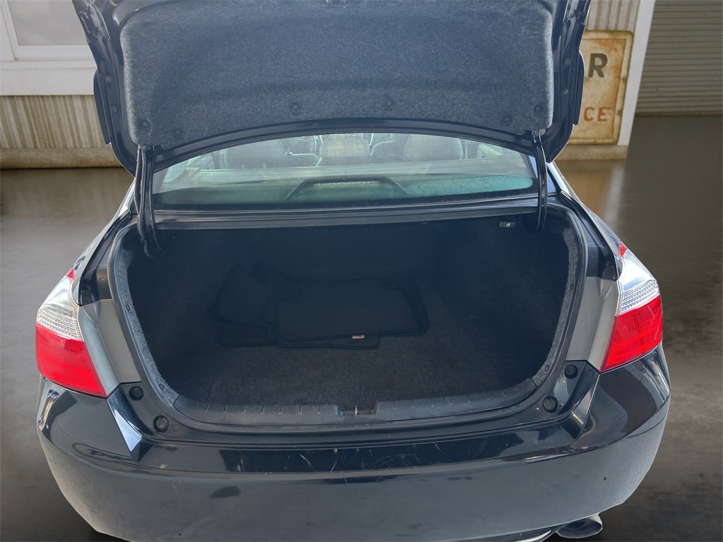 Used 2015 Honda Accord EX image 10