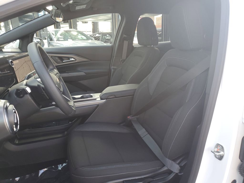 New 2026 Chevrolet Equinox EV LT image 16