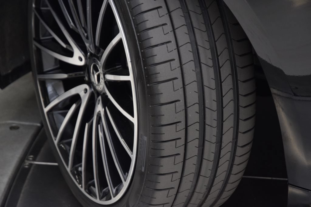 Certified 2022 Mercedes-Benz S 500 4MATIC image 28