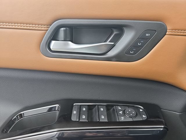 New 2026 Nissan Pathfinder Platinum FWD image 32