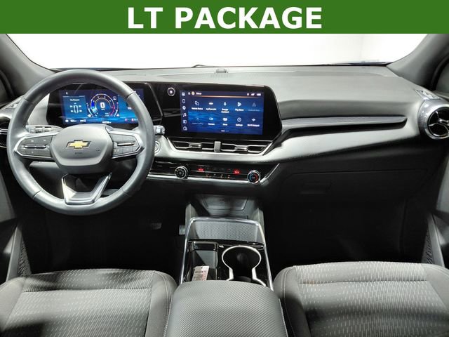 Used 2025 Chevrolet Equinox LT image 2