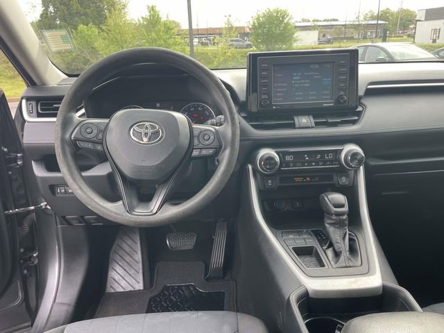 Used 2020 Toyota RAV4 XLE image 11