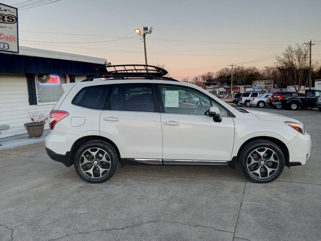 Used 2016 Subaru Forester 2.0XT Touring w/ Eyesight & Navigation System AWD/4WD image 5