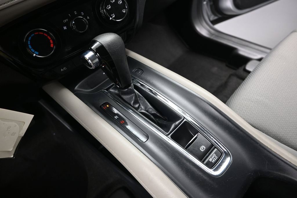 Used 2022 Honda HR-V LX image 23