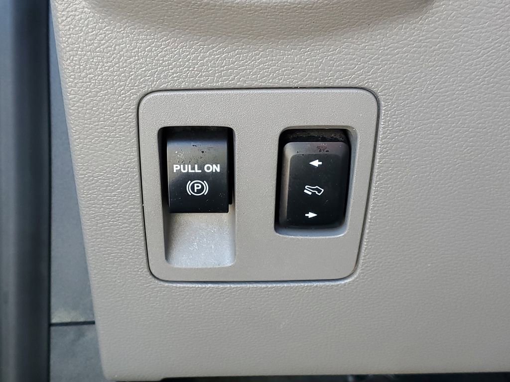 Used 2020 Ford F150 Lariat w/ Equipment Group 502A Luxury AWD/4WD image 20