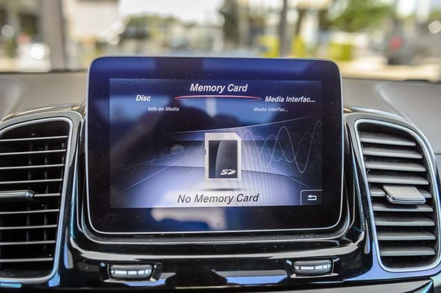 Used 2018 Mercedes-Benz GLS 450 4MATIC w/ Premium Package image 24