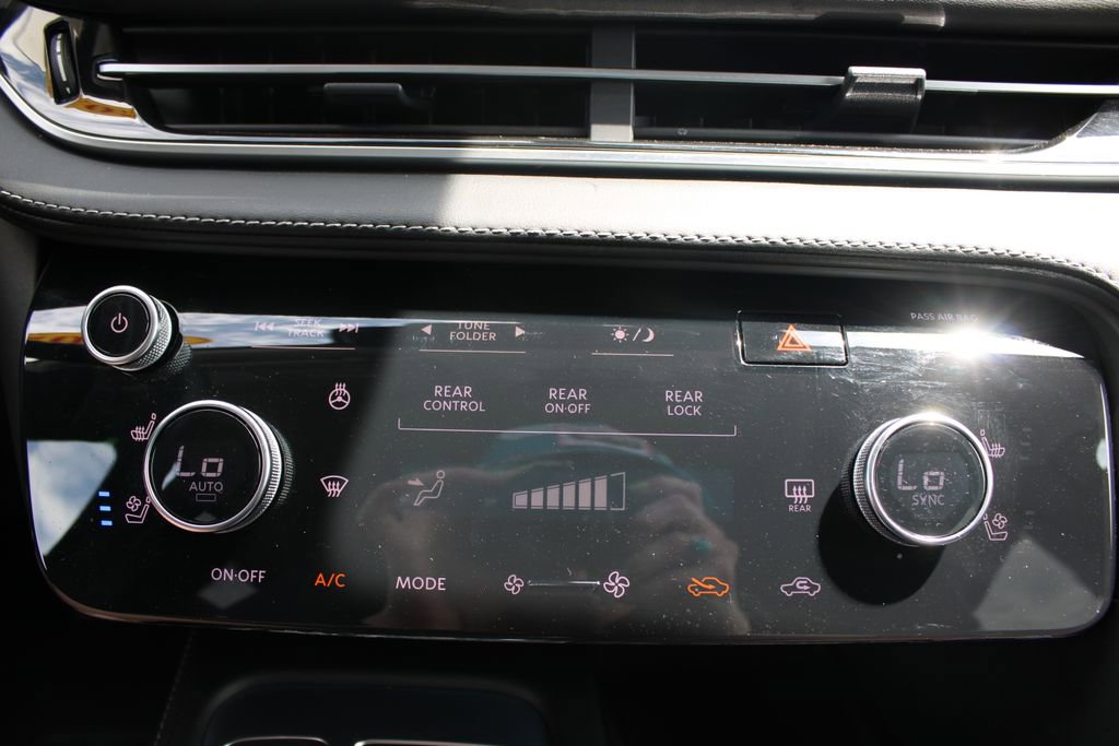 Used 2025 INFINITI QX60 Luxe AWD/4WD image 46