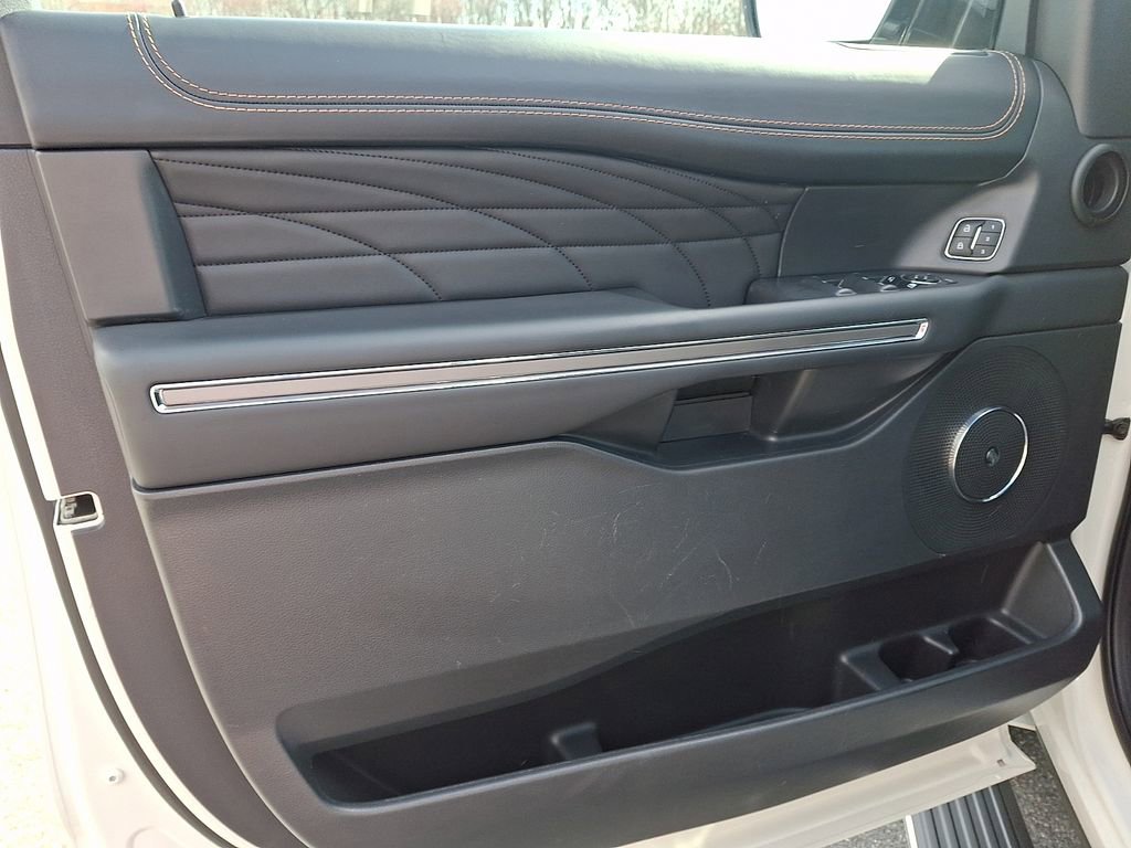 Certified 2024 Ford Expedition Max Platinum image 13